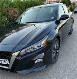 نيسان ألتيما